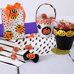 kubeczki z cukierkami na halloween