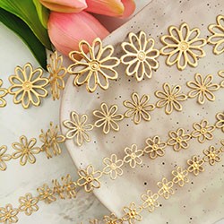 złote kwiaty na taśmie